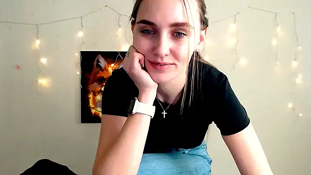 Snapshot of Doll_Angelina chatting on March 2026 07:59:01 AM Doll Angelina online show from March 2026 07:59:01 AM