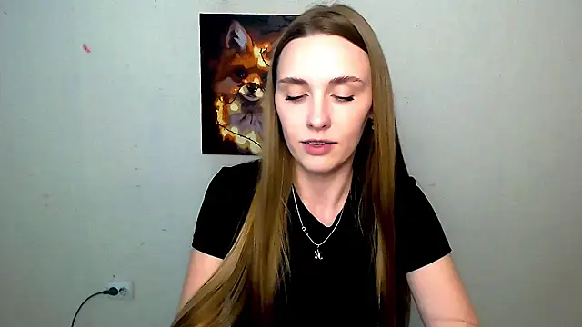 Snapshot of Doll_Angelina chatting on June 2026 06:05:01 AM Doll Angelina online show from June 2026 06:05:01 AM