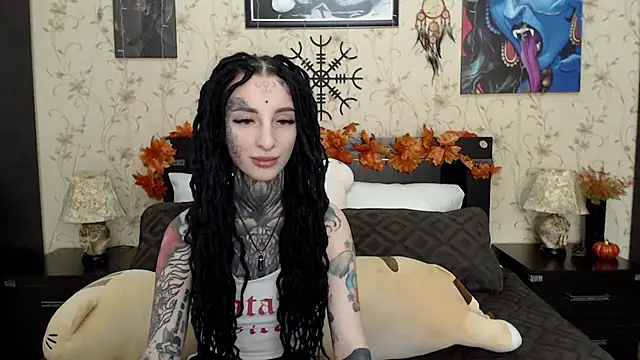 Velvetbat online show from November 2025 06:44:01 AM