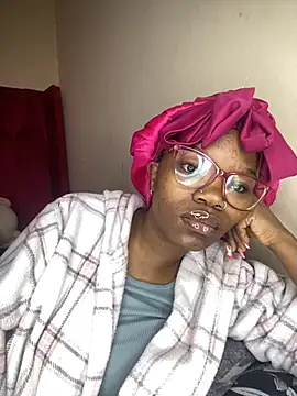 YummyMelanin117 online show from November 2025 05:11:01 AM