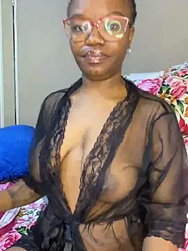 YummyMelanin117 online show from March 2026 01:38:02 PM