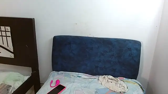 Snapshot of Allyson_Mature chatting on October 2025 09:32:02 AM Allyson Mature online show from October 2025 09:32:02 AM