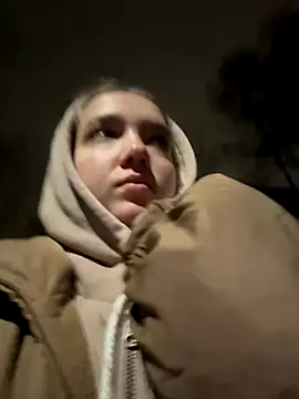 Snapshot of bambi_lu chatting on November 2025 06:08:01 PM bambi lu online show from November 2025 06:08:01 PM