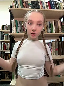 bambi lu online show from April 2026 04:01:01 PM