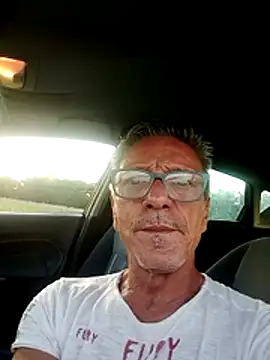 Deddyitalia3 online show from June 2026 05:58:01 PM