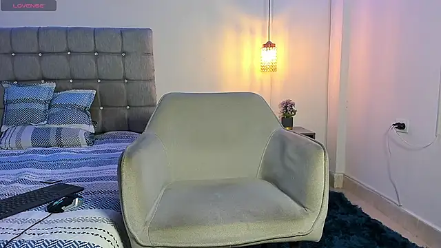 samxx muscle online show from October 2025 01:42:01 PM