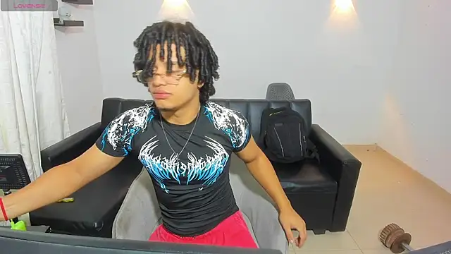 Snapshot of samxx_muscle chatting on June 2026 01:25:02 PM samxx muscle online show from June 2026 01:25:02 PM