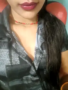 Eshwari Chopra online show from April 2026 06:39:01 PM