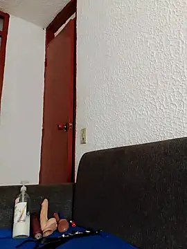 dulcewitch online show from October 2025 02:06:02 PM