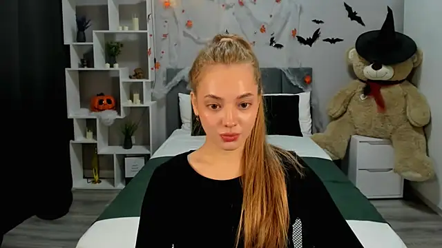 Snapshot of MelanieAlves chatting on November 2025 06:08:02 PM MelanieAlves online show from November 2025 06:08:02 PM