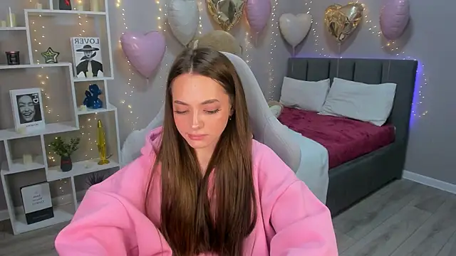 Snapshot of MelanieAlves chatting on February 2026 12:35:01 PM MelanieAlves online show from February 2026 12:35:01 PM