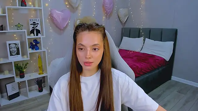 Snapshot of MelanieAlves chatting on March 2026 06:01:01 PM MelanieAlves online show from March 2026 06:01:01 PM