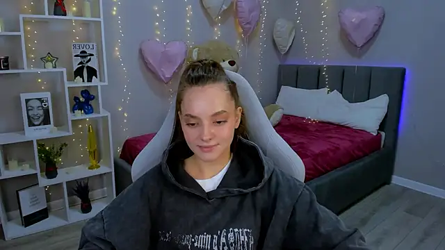 Snapshot of MelanieAlves chatting on March 2026 06:47:02 PM MelanieAlves online show from March 2026 06:47:02 PM