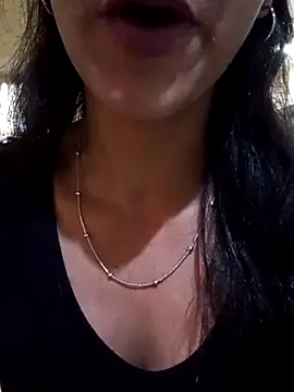 Camilitah online show from March 2026 06:23:02 PM