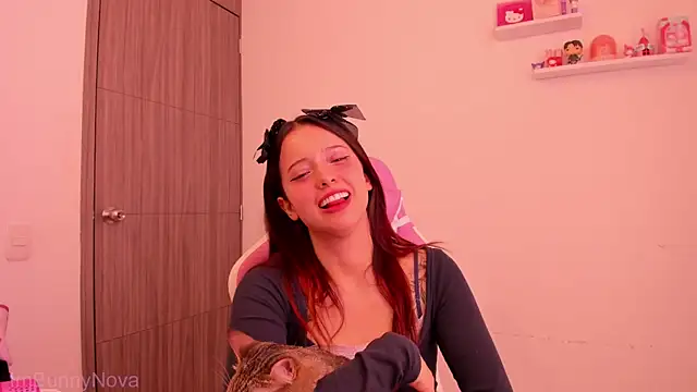 ImBunnyNova online show from June 2026 05:48:01 PM