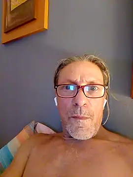 Snapshot of Deddyitalia3p chatting on September 2025 09:27:02 PM Deddyitalia3p online show from September 2025 09:27:02 PM