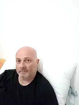 Alexis Bull online show from April 2026 01:13:02 PM