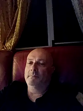 Alexis Bull online show from April 2026 11:00:02 PM