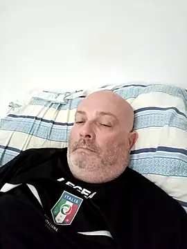 Alexis Bull online show from May 2026 10:01:02 AM