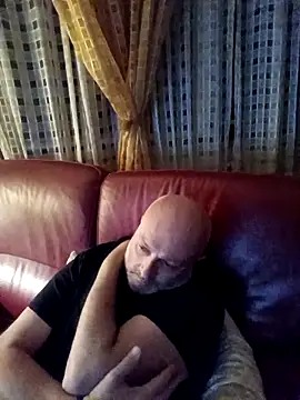 Alexis Bull online show from May 2026 09:42:02 PM