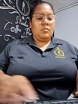 Snapshot of sheila_ro chatting on February 2026 10:06:01 PM sheila ro online show from February 2026 10:06:01 PM