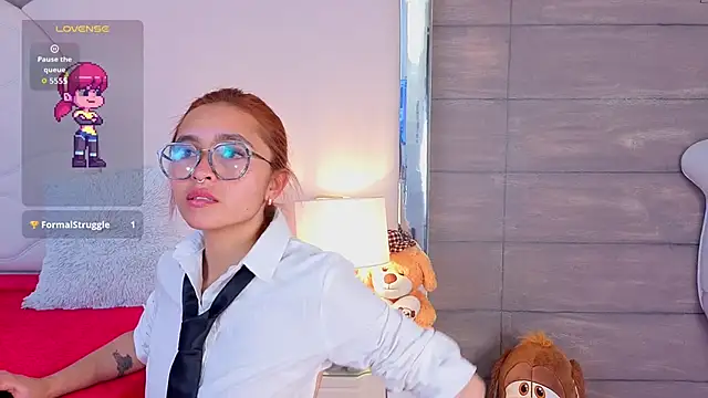 Snapshot of MilleyJones chatting on September 2025 07:58:02 PM MilleyJones online show from September 2025 07:58:02 PM