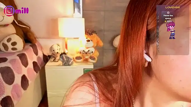 Snapshot of MilleyJones chatting on September 2025 08:09:01 PM MilleyJones online show from September 2025 08:09:01 PM