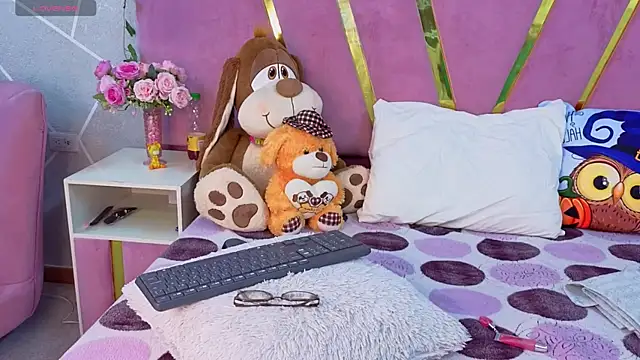 Snapshot of MilleyJones chatting on October 2025 07:58:02 PM MilleyJones online show from October 2025 07:58:02 PM