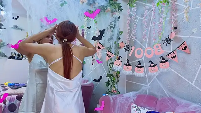 Snapshot of MilleyJones chatting on October 2025 07:59:01 PM MilleyJones online show from October 2025 07:59:01 PM