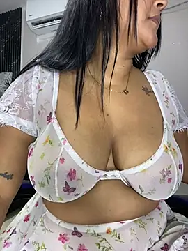 sashaoficial  online show from May 2026 11:24:02 PM