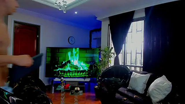 Snapshot of Lukas_Green chatting on December 2025 09:02:01 PM Lukas Green online show from December 2025 09:02:01 PM