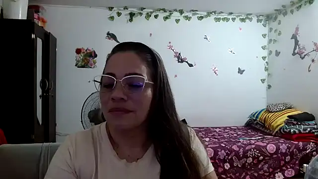 Snapshot of rosycartagena chatting on November 2025 12:11:02 AM rosycartagena online show from November 2025 12:11:02 AM