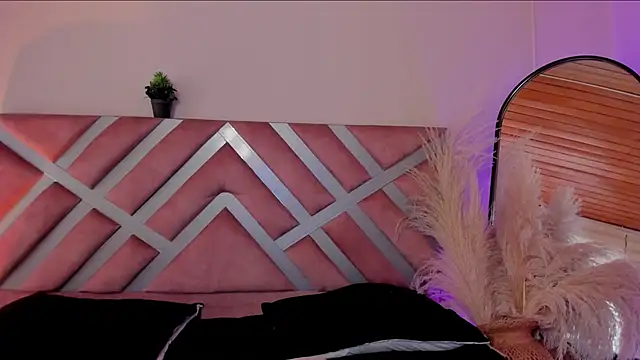 Snapshot of viol_collins__ chatting on September 2025 07:59:01 PM viol collins   online show from September 2025 07:59:01 PM