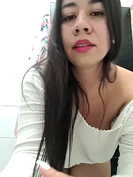 Snapshot of Yuli_Mars chatting on October 2025 09:36:01 PM Yuli Mars online show from October 2025 09:36:01 PM