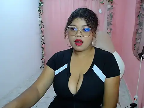 Snapshot of natalietits1 chatting on October 2025 07:12:02 PM natalietits1 online show from October 2025 07:12:02 PM