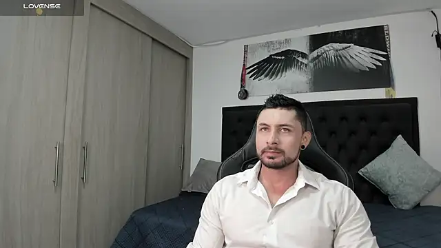 santi aesthetic online show from September 2025 02:48:02 AM