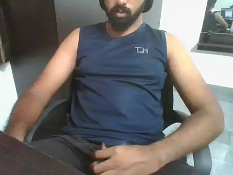 Snapshot of lovelyakash69 chatting on October 2025 03:45:01 AM lovelyakash69 online show from October 2025 03:45:01 AM