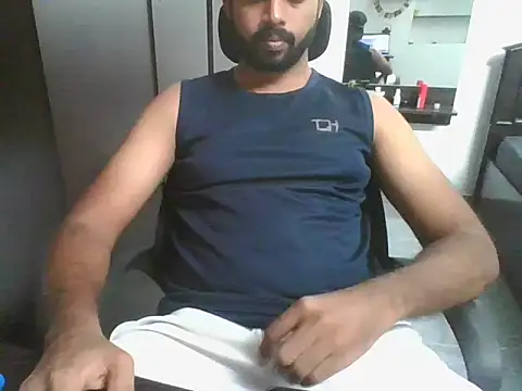 lovelyakash69 online show from March 2026 09:32:02 AM