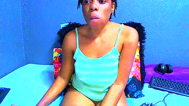 SMALLBOOBSXX online show from May 2026 05:13:01 AM