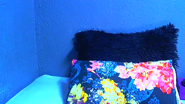 Snapshot of SMALLBOOBSXX chatting on July 2026 05:13:01 AM SMALLBOOBSXX online show from July 2026 05:13:01 AM