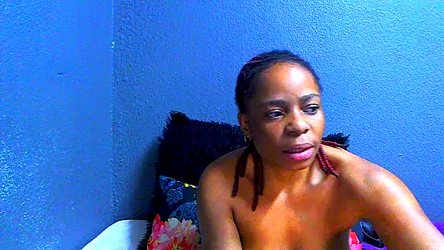 Snapshot of SMALLBOOBSXX chatting on July 2026 05:32:02 AM SMALLBOOBSXX online show from July 2026 05:32:02 AM