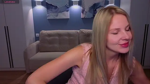 MelanieBennett online show from May 2026 06:08:01 AM