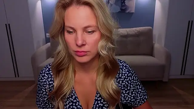 MelanieBennett online show from June 2026 06:51:02 AM