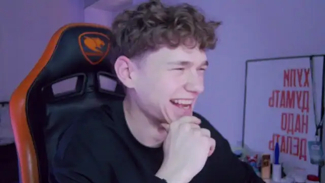 Snapshot of DanyDavis chatting on November 2025 04:39:02 PM DanyDavis online show from November 2025 04:39:02 PM