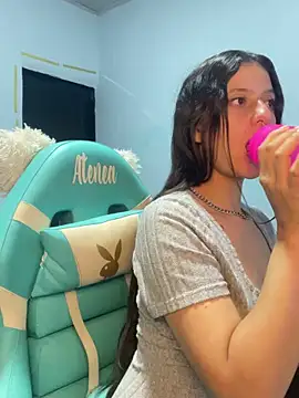 Snapshot of venusgh_ chatting on February 2026 03:00:02 AM venusgh online show from February 2026 03:00:02 AM