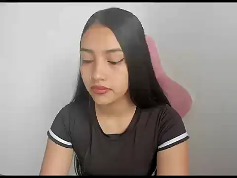 karely sweet  online show from June 2026 01:59:01 PM