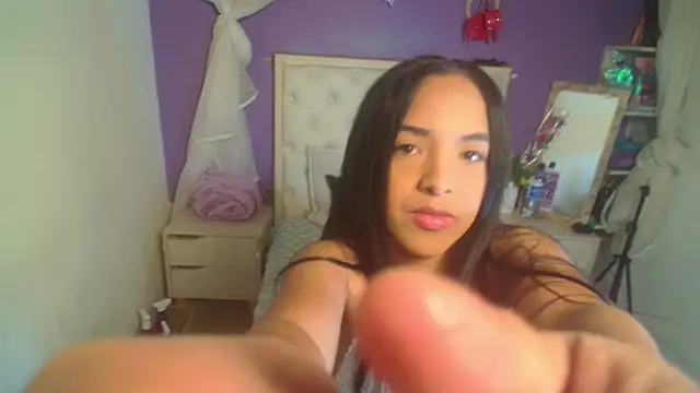 paula zambrano7 online show from March 2025 04:29:02 PM