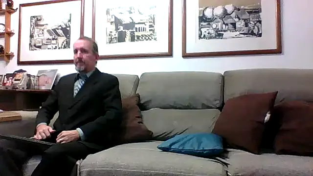 Snapshot of CasalcwBR chatting on May 2026 01:36:01 AM CasalcwBR online show from May 2026 01:36:01 AM