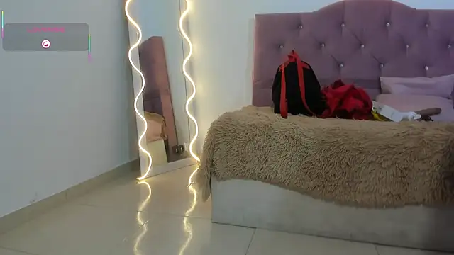 kissy tay online show from October 2025 11:53:01 AM