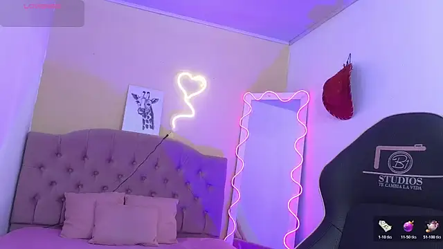 kissy tay online show from October 2025 11:33:01 AM